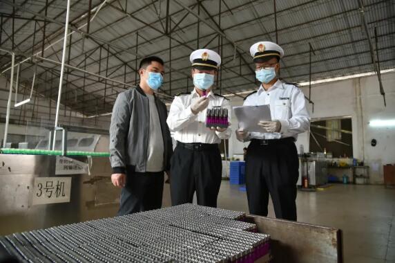 <a href='http://www.chinaepdmgranules.com' title='危險品運輸' >危險品運輸</a>