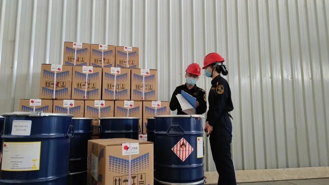 中港<a href='http://www.chinaepdmgranules.com' title='危險品海運' >危險品海運</a>